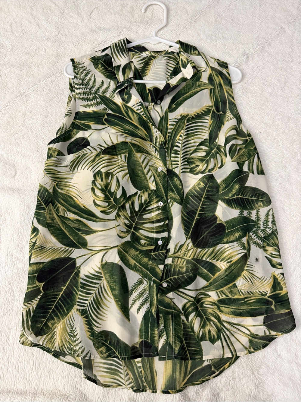 Sleeveless Tropical Leaf Button-Front Women's Top - Green